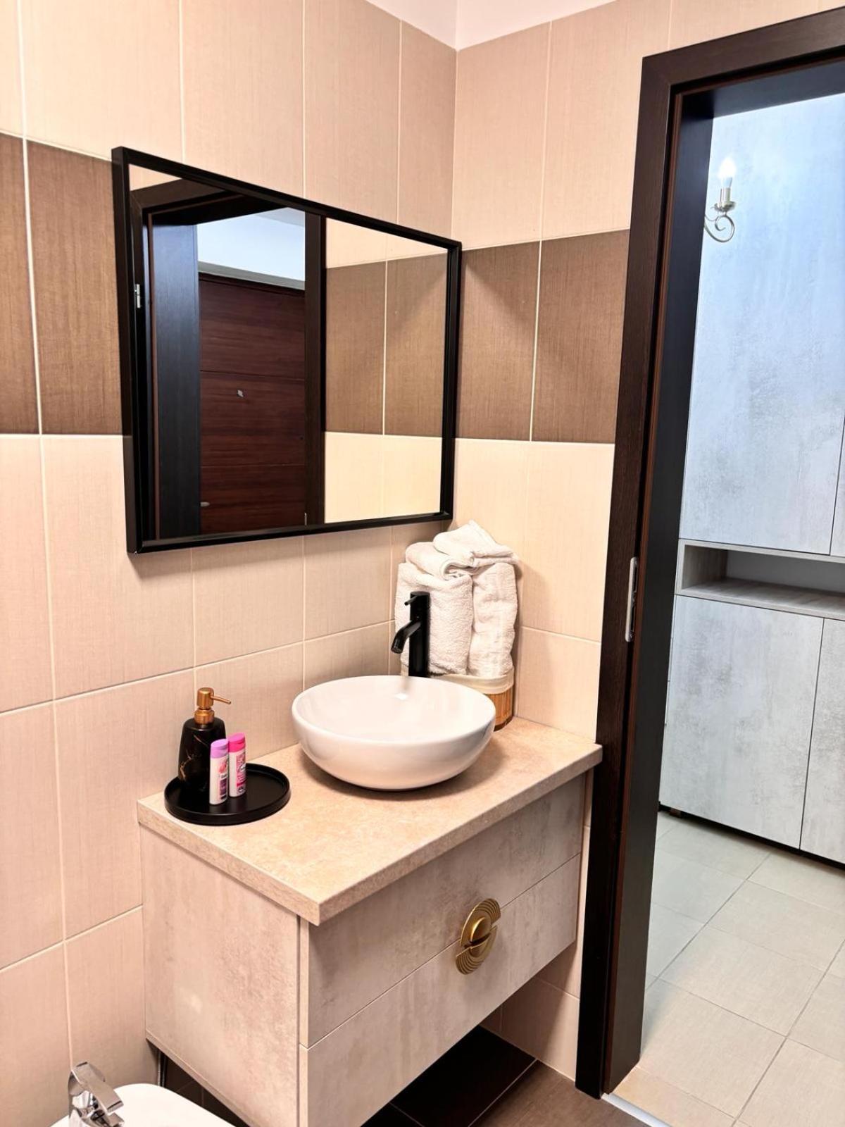 Premium Studio Mv Sibiu Bagian luar foto